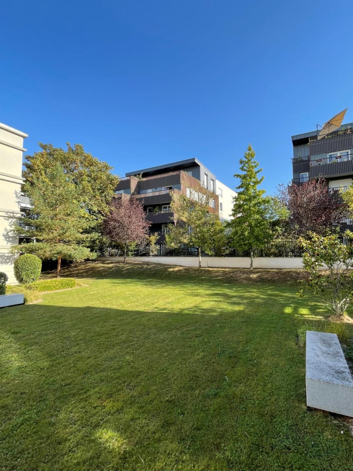 Residhome Paris-Guyancourt Exterior photo