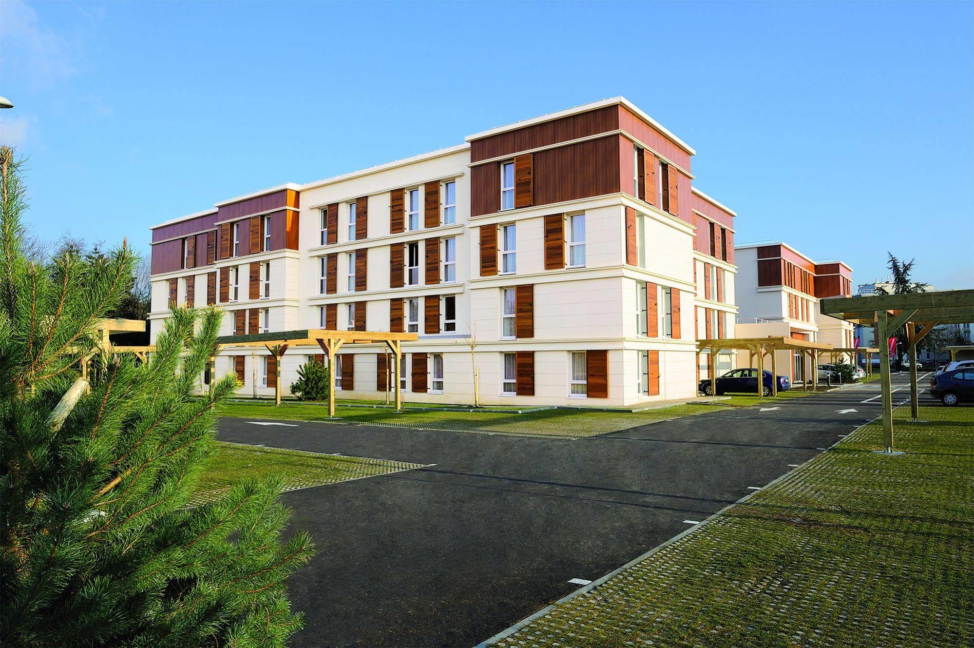 Residhome Paris-Guyancourt Exterior photo